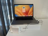 Macbook Pro 15,4", i7, Retina, Touchbar