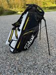 Titleist Hybrid 14 StaDry golfbag 