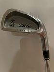 Titleist DCI oversize + järn -1:a eller driving iron