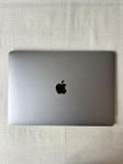 MacBook Air 2020 (13”, i3, 8 GB, 256 GB SSD)