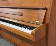 Yamaha piano i mycket gott skick