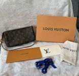 Louis Vuitton Pochette Accessoires & strap 