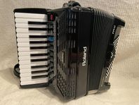 Roland FR-1X Pianotyp V-Accordion med gigbag.