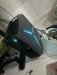 Alienware R8 med 240hz skärm 