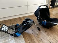 Britax Römer babyskydd med bältad bas + vagnadaptrar