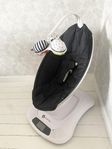 4Moms MamaRoo babysitter