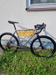 Gravelcykel stl M Creme la ruta