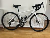 CANNONDALE SYNAPSE 105 DISC WOMENS ROAD BIKE