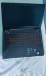 ASUS TUF GAMING FX504GM Laptop - Perfekt för spel!