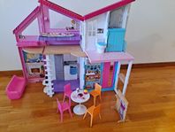 Barbie Malibu House