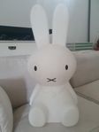 stor miffy golvlampa , dyr i nypris 1 200 kr