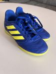 inomhus fotbollsskor adidas st 32