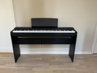 Yamaha P-125 piano med stativ