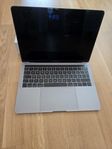 MacBook Pro 13" 2018 | 8gb | 256 gb | i5 | 84 battericykler