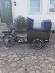 EL-LÅDCYKEL CARGOBIKE  2 BÄNKARS