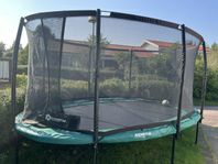 Studsmatta North Trampoline Oval 500