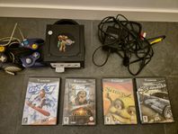 Nintendo Gamecube inkl. 2 handkontroller 4 spel 1 minneskort