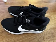 Nike star runner 4