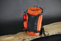 Cube Edge Trail X ActionTeam 16L ryggsäck