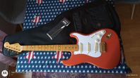 Fenders 50 th Hank Marvin Stratocaster Fiesta Red 