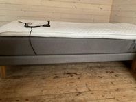 Electronically adjustable single bed (90cm - 200 cm