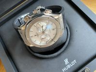 Hublot Classic Fusion Chronograph Titan/Opalin