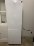 Selling a two-chamber refrigerator Samsung