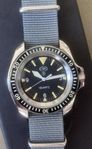 CWC 1983 ROYAL NAVY DIVERS QUARTZ RE-ISSUE WATCH 