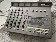 TASCAM PORTASTUDIO 