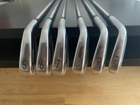 Titleist T100 - 5-PW - Höger