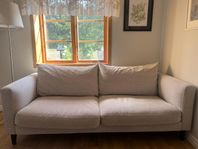 3 sitsig beige dunsoffa