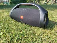 *UTHYRES* JBL Boombox 2