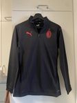 Svart AC Milan tröja från Puma storlek XS