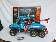 LEGO Technic 42070 6x6 All Terrain Tow Truck