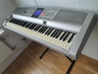 Yamaha Portable Grand DGX 305 Digitalpiano