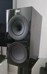 KEF R3 Meta pianosvart Nyskick