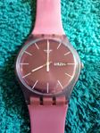 Swatch Klocka  "Prune Rebel Purple" Nytt batteri