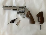 Dan Wesson 44 mag ”6”