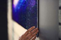 LG OLED GX - Slim gallery design