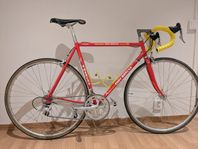 Retro racer i topp skick Eddy Merckx landsvägscykel 