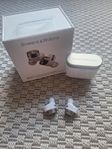 Bowers & Wilkins in-ear pods