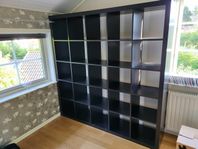 IKEA Kallax 5 x 5 och 2 x 2 svartbruna