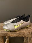 Nike Performance stl 33 - Fotbollsskor fasta dobbar