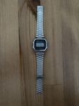 Casio A168WA-1YES Retro Digital Armbandsklocka