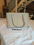 Väska DKNY