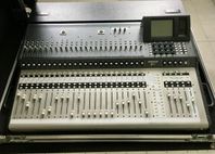 Mackie mixer TT24 i fint case