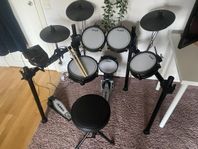 Elektriskt trumset: Alesis Surge Mesh Special edition