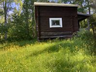 Strandtomt söderläge timrat häbbre.