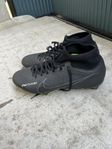 Nike mercurial fotbollsskor storlek 42,5