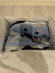 Air Jordan 4 University Blue